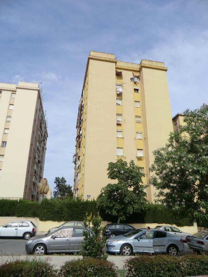 Apartamento Corregidor Malaga Bagian luar foto